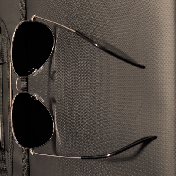 Aviator Sunglasses - Picture 3 of 4